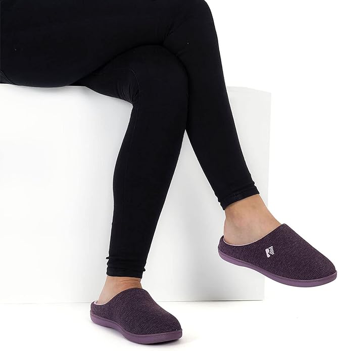 RockDove Women's Original Two-Tone Memory Foam Slipper - Image 5