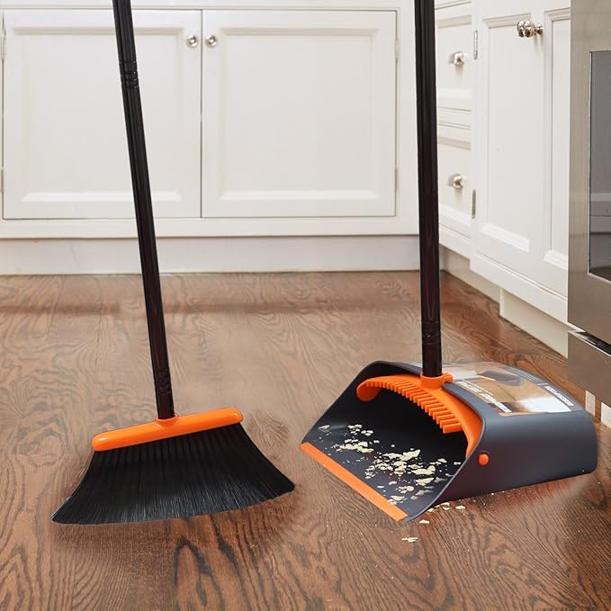 TreeLen Broom and Dustpan Set - Image 4