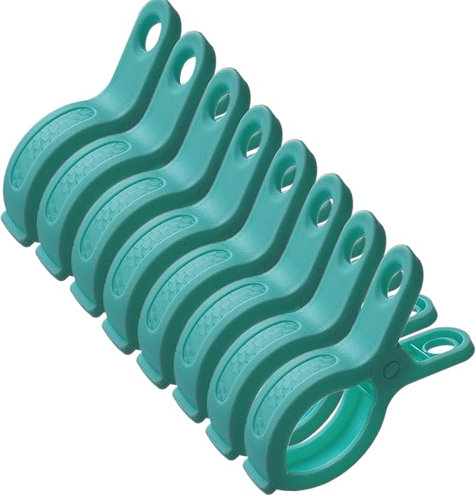 Plastic Clothes Pins Spring Clips Heavy Duty Laundry Clothespins Beach Towel by GLOWHITCH