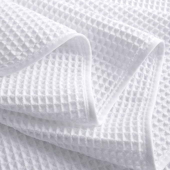 POLYTE Microfiber Oversize Quick Dry Lint Free Bath Towel, 60 x 30 in, 4 Pack - Image 4