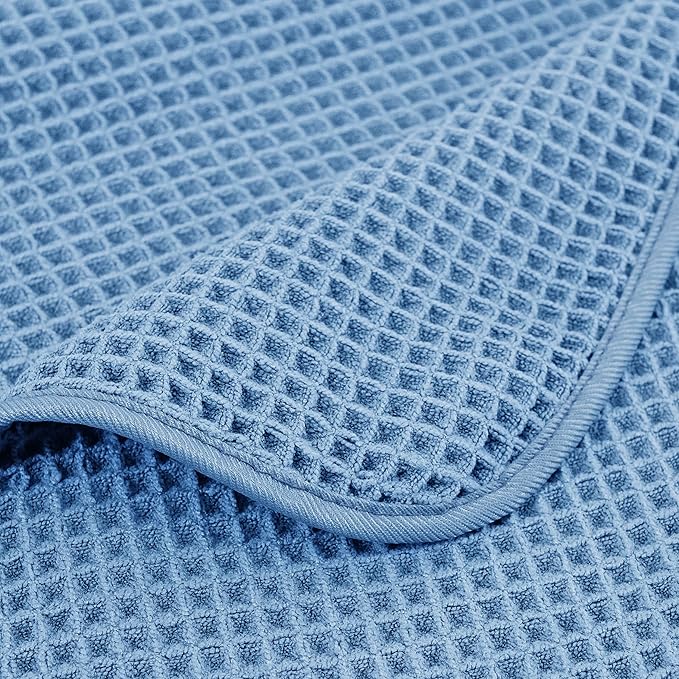 POLYTE Microfiber Oversize Quick Dry Lint Free Bath Towel, 60 x 30 in, 4 Pack - Image 3