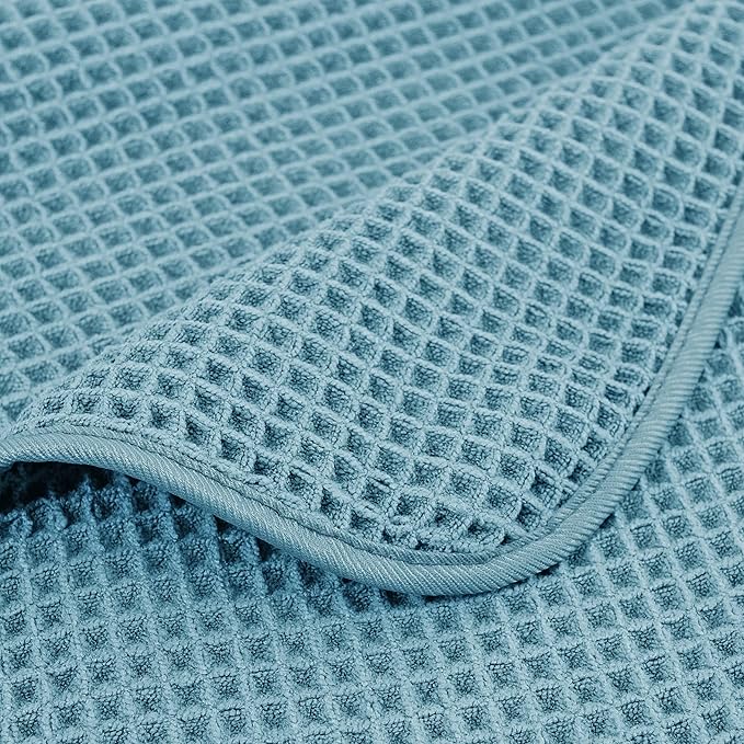 POLYTE Microfiber Oversize Quick Dry Lint Free Bath Towel, 60 x 30 in, 4 Pack - Image 3